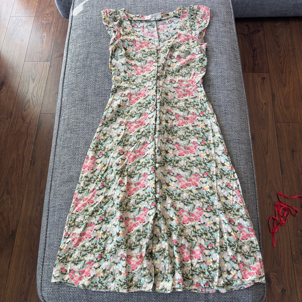 LOFT Floral Print Women’s Deep V-Neck Flutter Sleeve Button Midi Dress 0 Petite